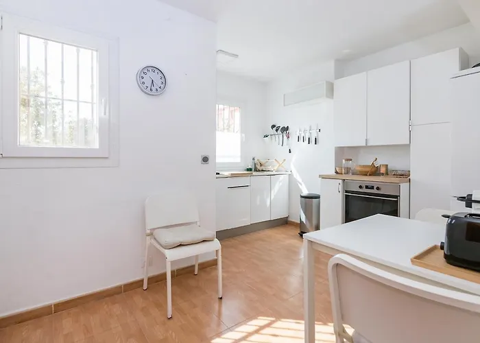 Bhost - Wilkinson Málaga